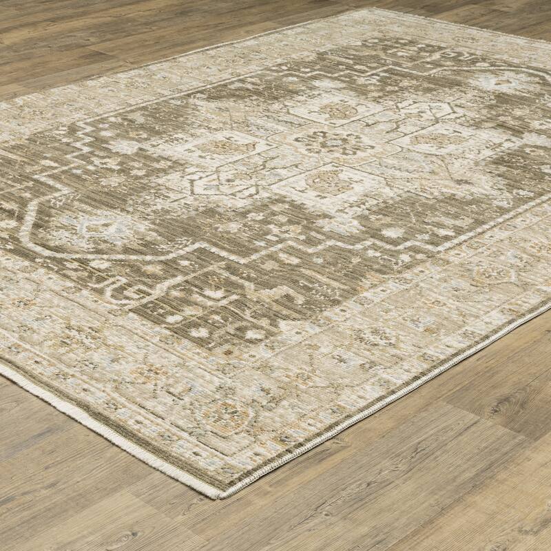 Style Haven Lucia Vintage Center Medallion Area Rug
