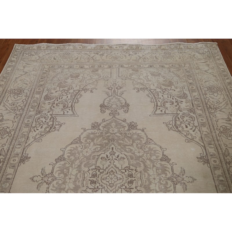 Hand Knotted Oriental 100% Wool Carpet Traditional Medallion Beige & Ivories Tabriz Area Rug - 9' 0'' X 6' 4''
