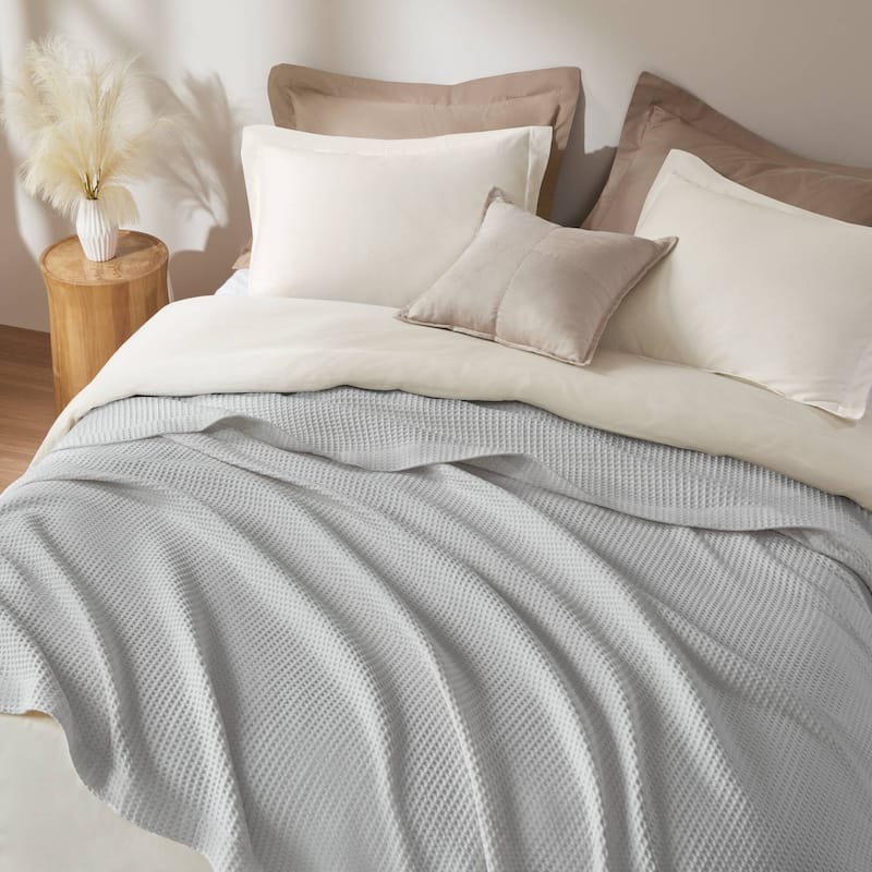 Madison Park Waffle Weave Cotton Blanket