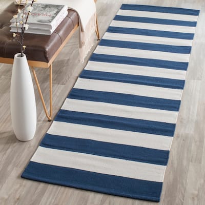 SAFAVIEH Handmade Montauk Caspian Stripe Cotton Flatweave Rug - Navy/Ivory - 2'3" x 8' Runner