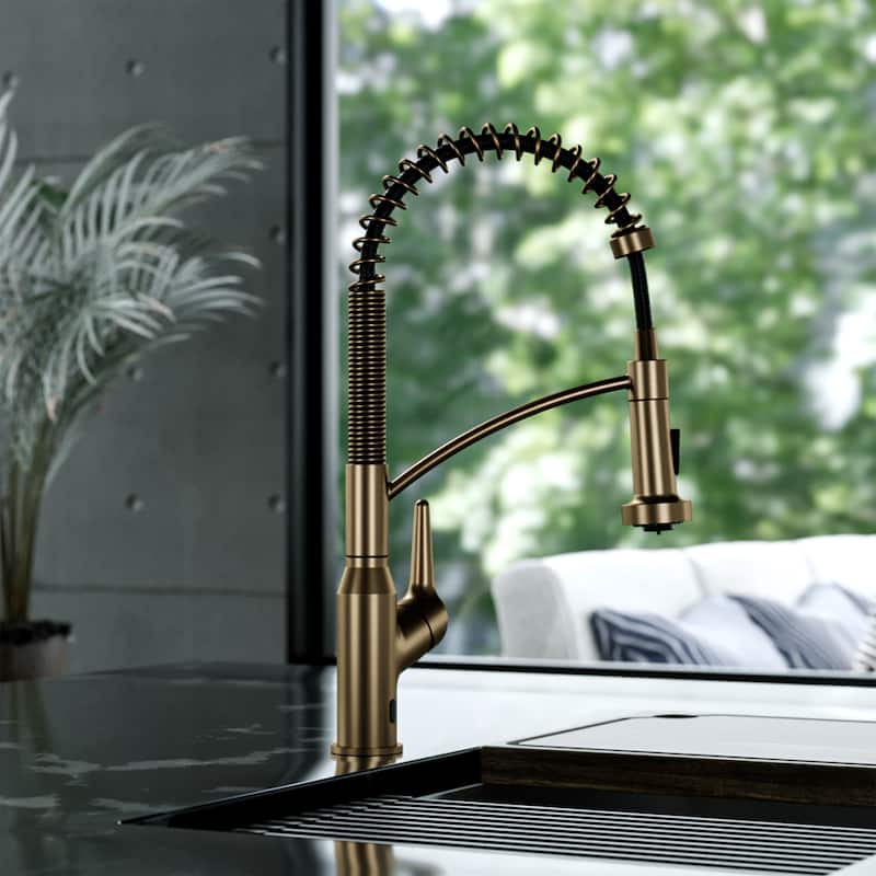 Karran Scottsdale Touchless Single-Handle Pull-Down Sprayer Kitchen Faucet