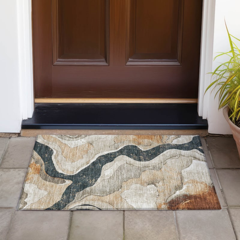 Machine Washable Indoor/Outdoor Contemporary Crackle Chantille Rug - Putty - 1'8" x 2'6"