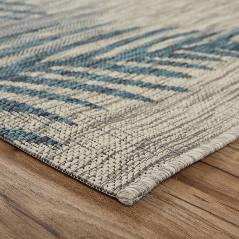 Sevita Minimal Palm Indoor/Outdoor Rug
