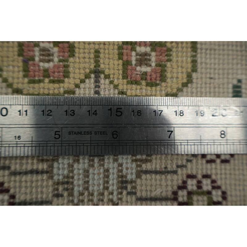 Hand Knotted Oriental Silk Carpet Traditional Floral Beige & Ivories Kashmir Area Rug - 8' 11'' X 5' 11''