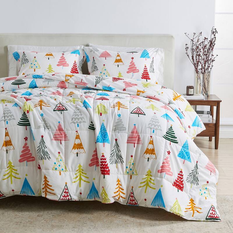 Linery & Co. All-Season Printed Down Alternative Comforter Set - Happy Hillside - Queen