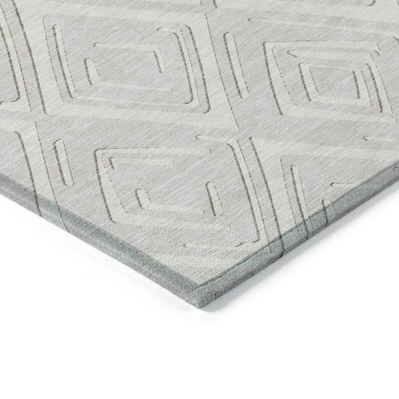 Machine Washable Indoor/ Outdoor Chantille Contemporary Diamonds Rug