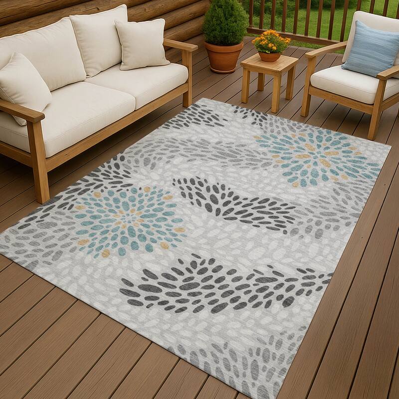 Machine Washable Indoor/ Outdoor Modern Genoa Chantille Rug - Silver - 2'6" x 3'10"