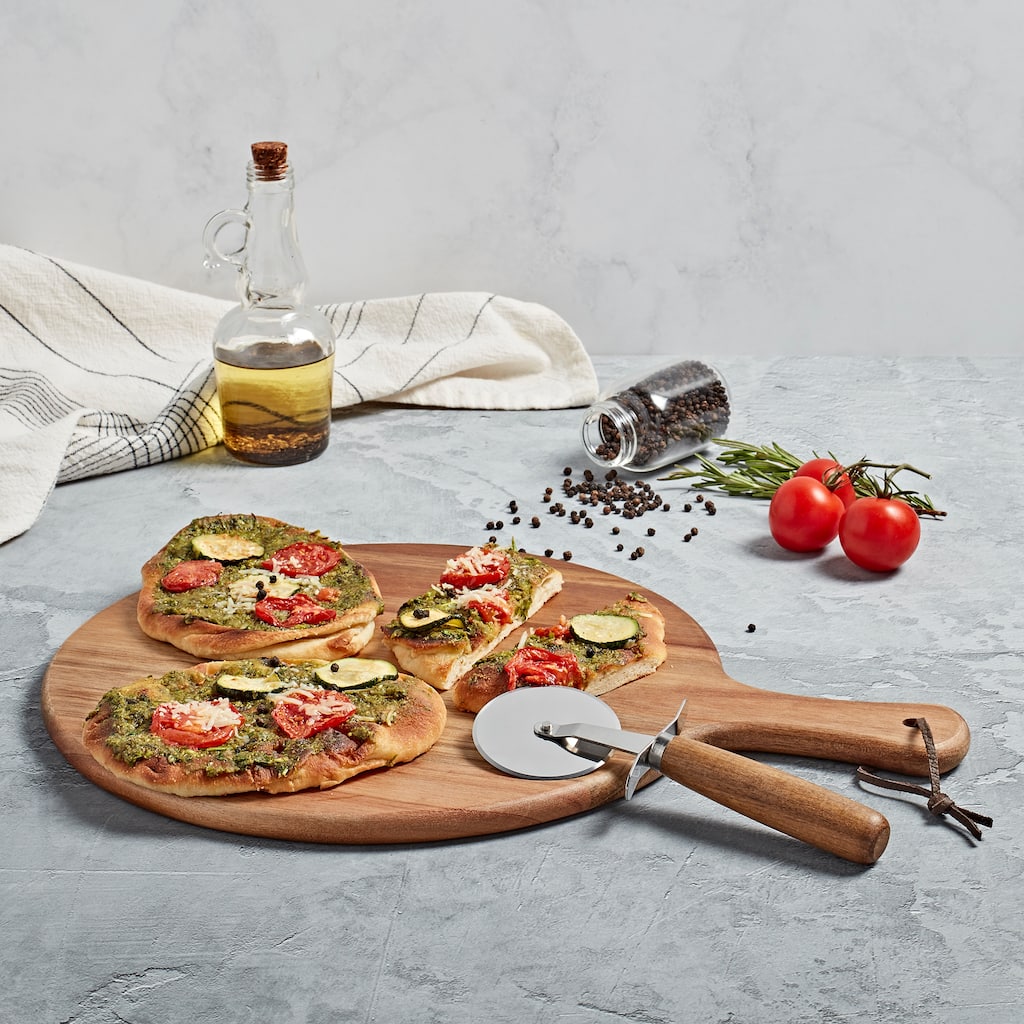 Tabletops Gallery Acacia Wood Round Pizza Board & Cutter