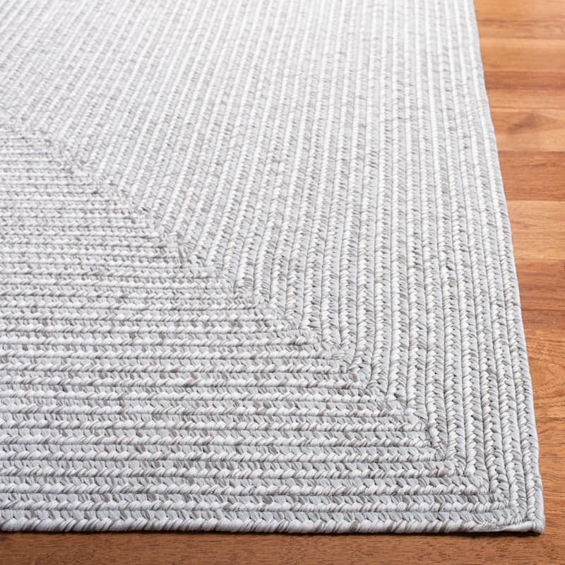 SAFAVIEH Handmade Braided Country Casual Lavada Rug