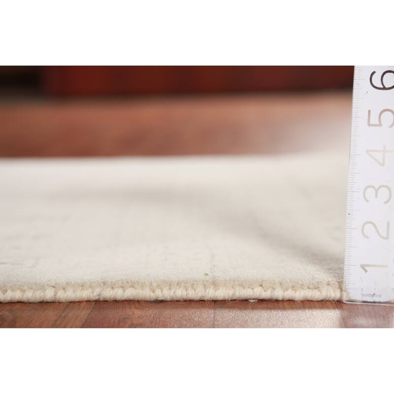 Hand Knotted Oriental 100% Wool Carpet Tribal Tribal Beige & Ivories Gabbeh Area Rug - 5' 3'' X 3' 0''