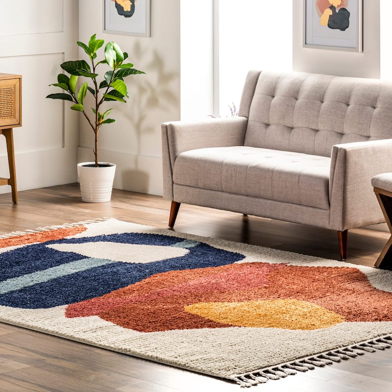 Nuloom Ashton Shaggy Contemporary Abstract Tassel Area Rug - 6' 7" x 9' - Beige