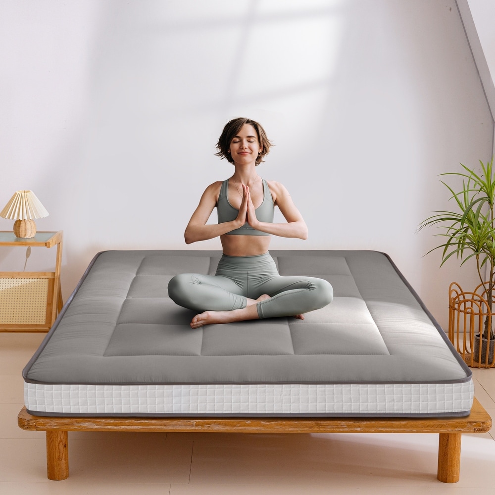 https://ak1.ostkcdn.com/images/products/is/images/direct/abf4c5940e7c308fad0f5b507a9a2feac256c729/6%22-Thick-Square-Quilting-Floor-Futon-Mattress.jpg