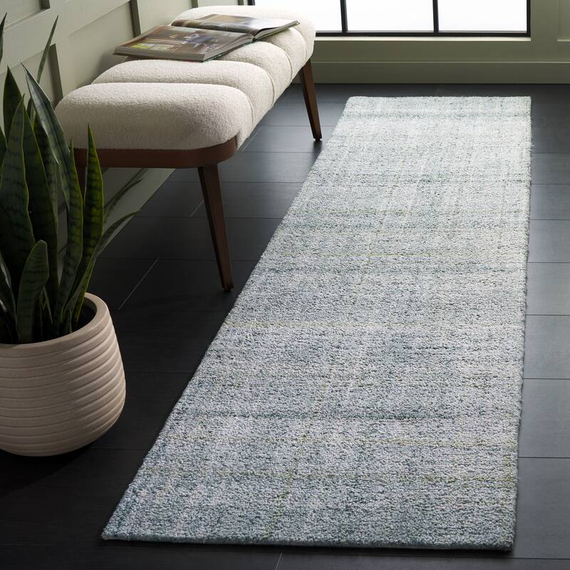 SAFAVIEH Handmade Abstract Sigrin Contemporary Rug - 2'3" x 9' Runner - Light Green/Ivory