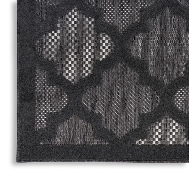 HomeRoots Contemporary Rectangle Outdoor Rug - 9' X 12'