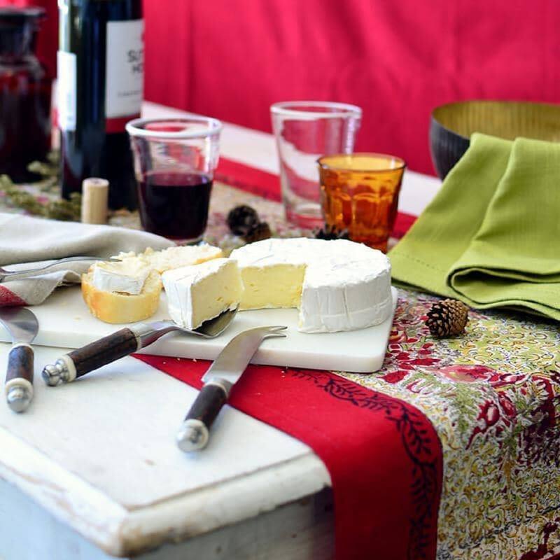 Couleur Nature Winter Garden Wreath Table Runner