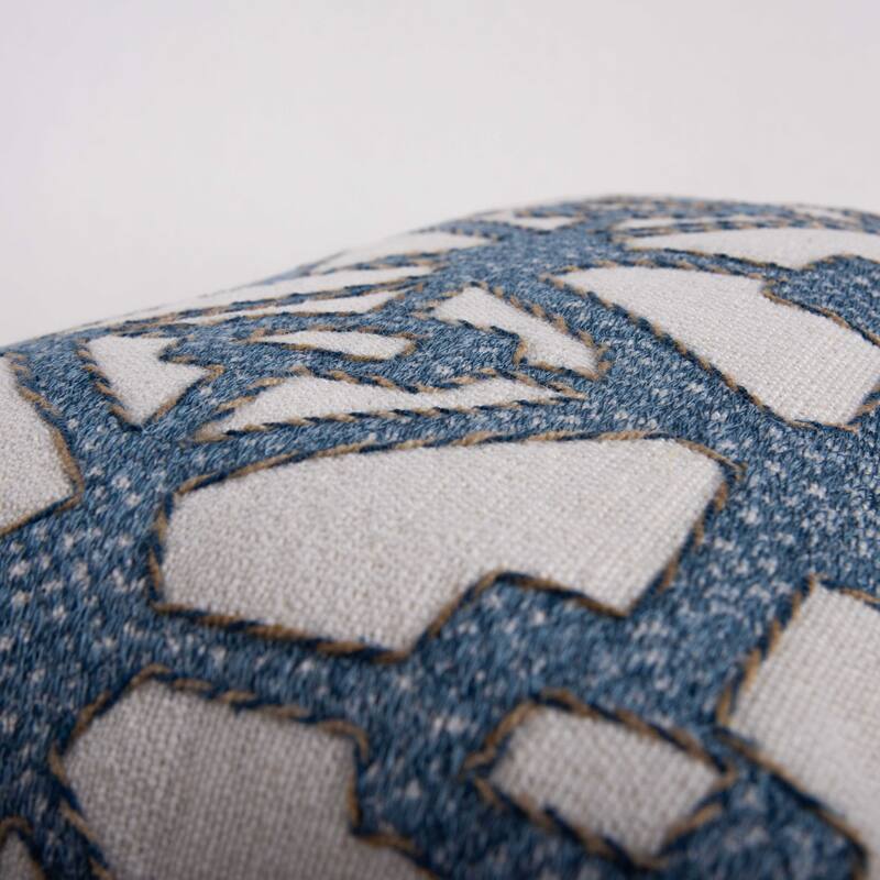 Rizzy Collection Natural Geometric Modern Throw Pillow