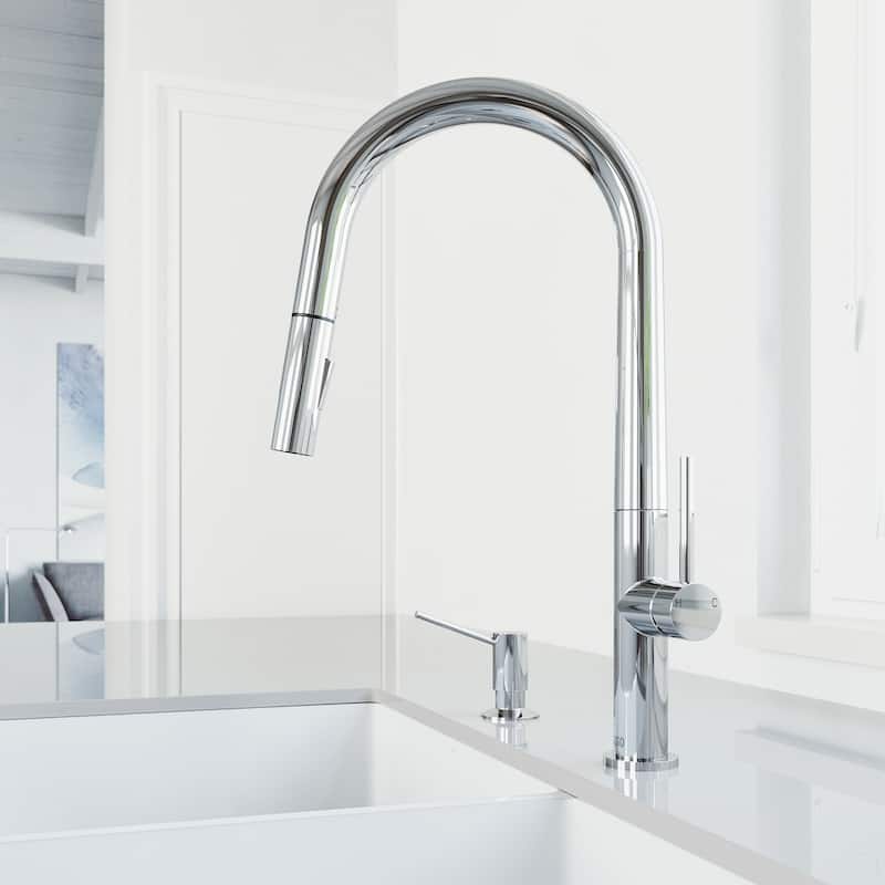 VIGO Greenwich Pull-Down Spray Kitchen Faucet - Faucet With Braddock Soap Dispenser - Chrome