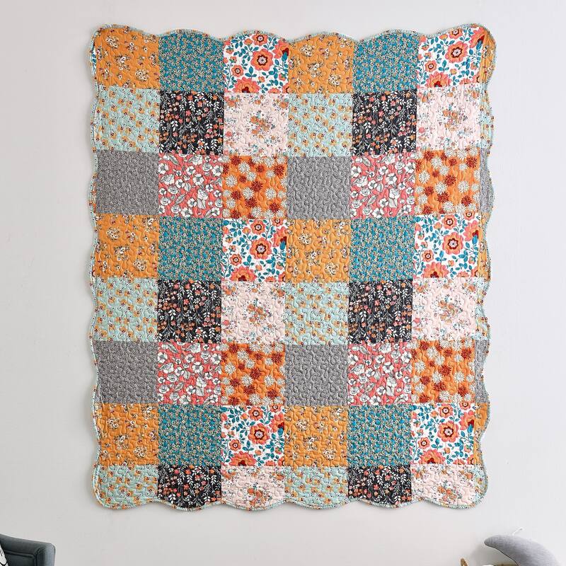 Barefoot Bungalow Carlie Calico Quilted Cotton Throw - Calico Patches