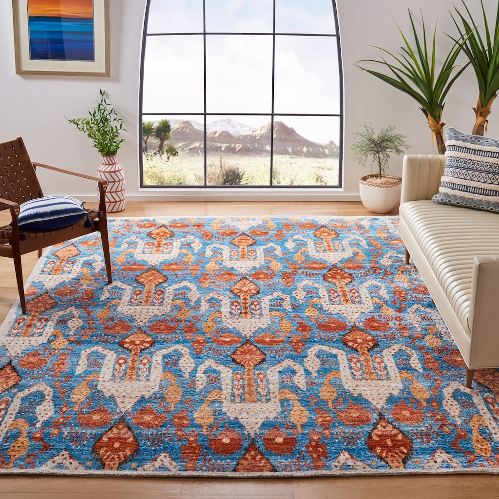 SAFAVIEH Couture Hand-Knotted Luxor Bengu Banana Silk Rug