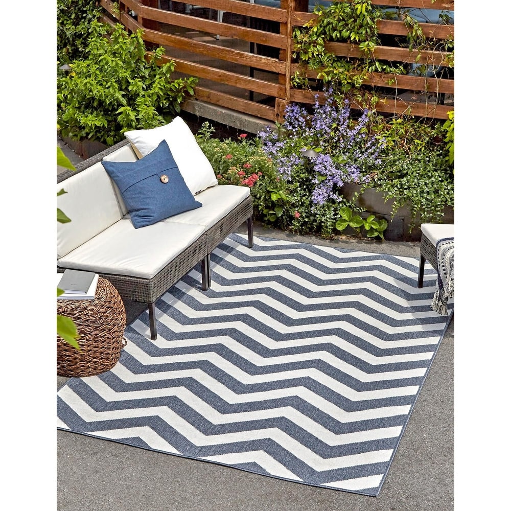 Outdoor Trisha Collection Area Rug