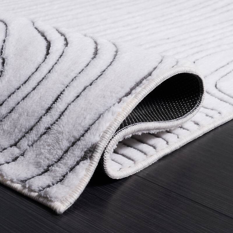 SAFAVIEH Versailles Ona Traditional Rug