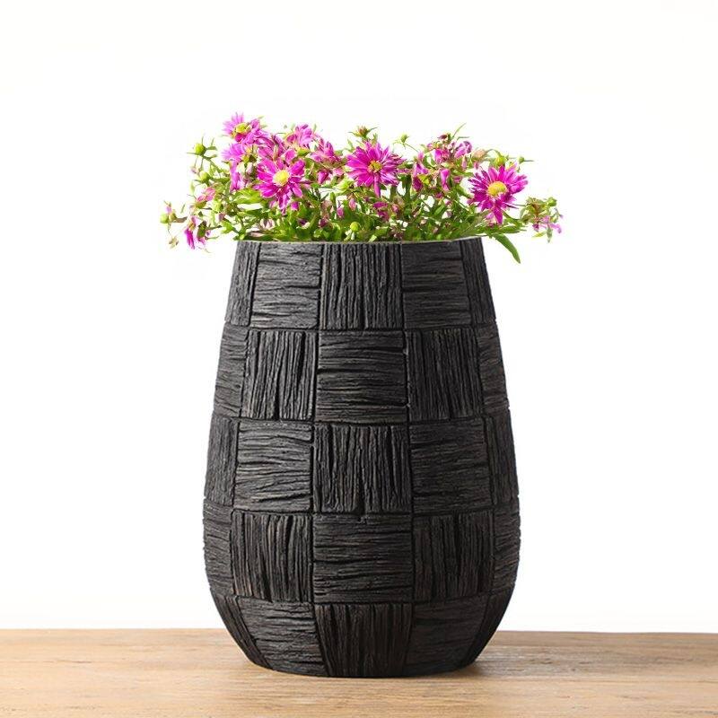 Tribal Black Squared Textured Pot 15x11