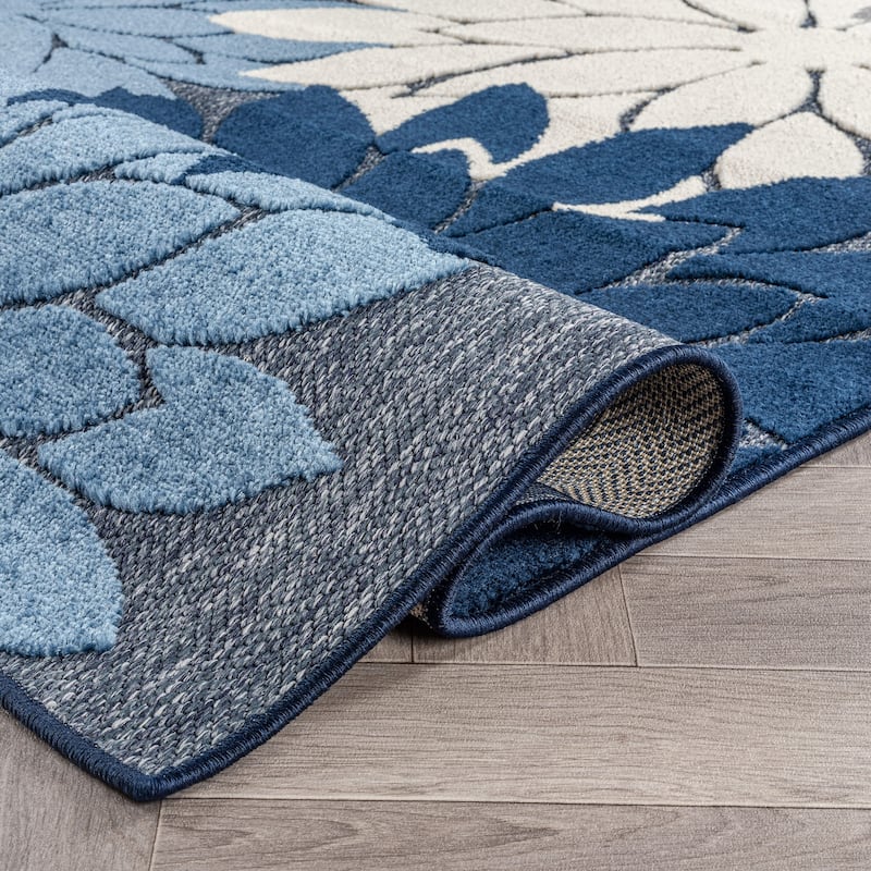 World Rug Gallery Indoor/Outdoor High-Low Textured Area Rug, Floral Easy-Clean Patio Rug