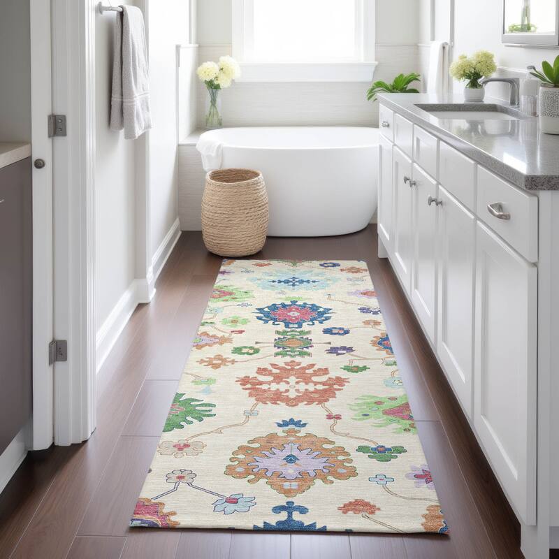 Machine Washable Indoor/ Outdoor Traditonal Delhi Chantille Rug