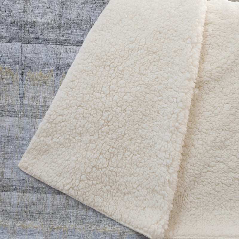 Premium Machine Washable Modern Stripes Sherpa Throw Blanket