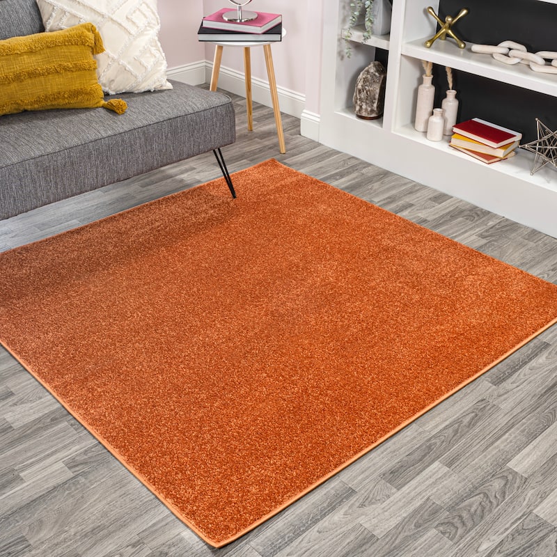 JONATHAN Y Tumbling Solid Low-Pile Area Rug - 5' Square - Orange
