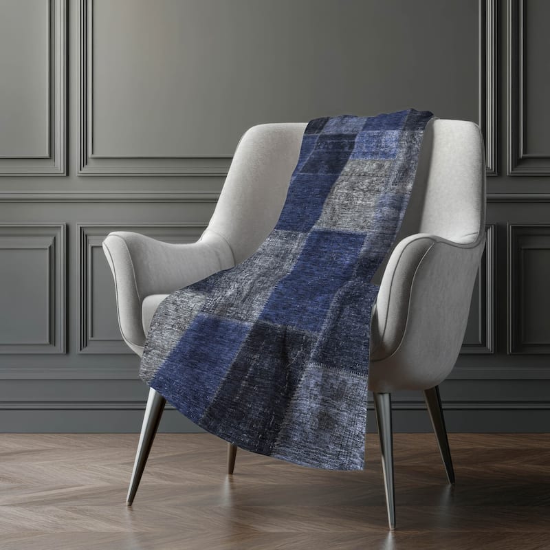 Premium Machine Washable Vintage Patchwork Sherpa Throw Blanket
