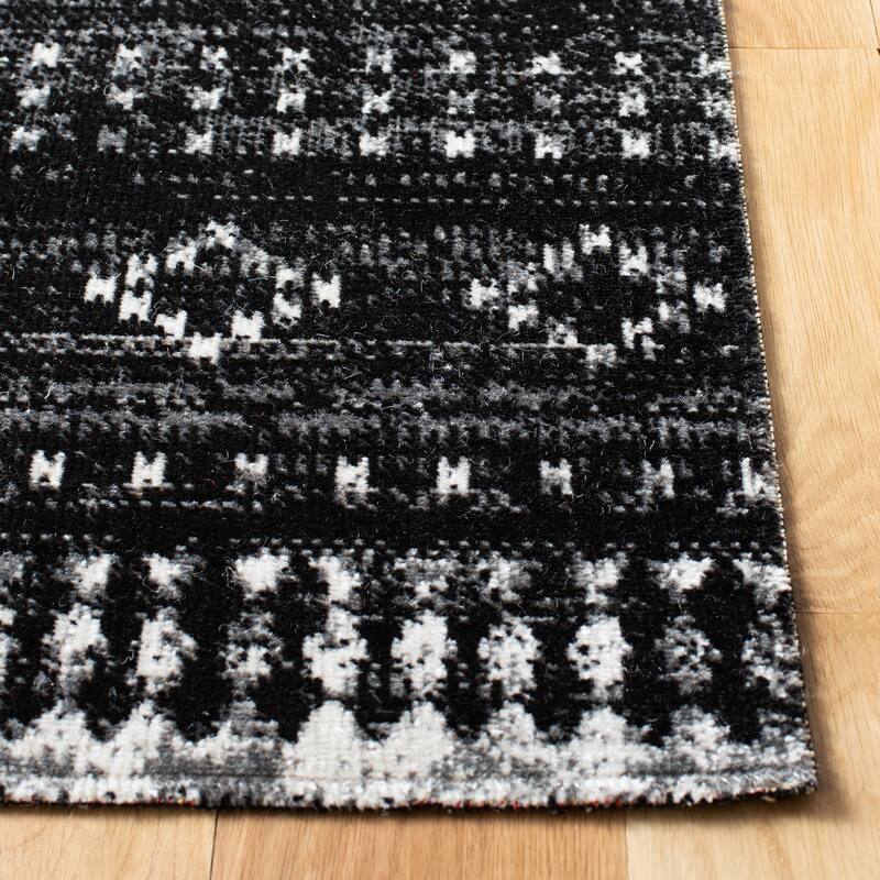 SAFAVIEH Montage Aimi Indoor/ Outdoor Waterproof Patio Backyard Rug