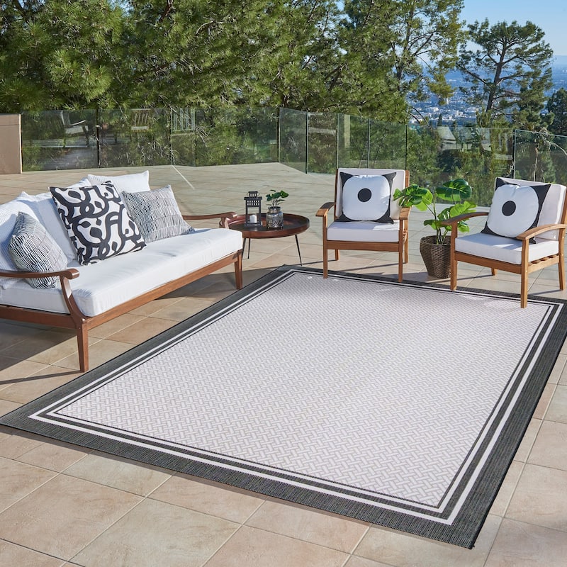 Gertmenian Paseo Soroa White/Black Classic Border Flatweave Indoor/ Outdoor Area Rug