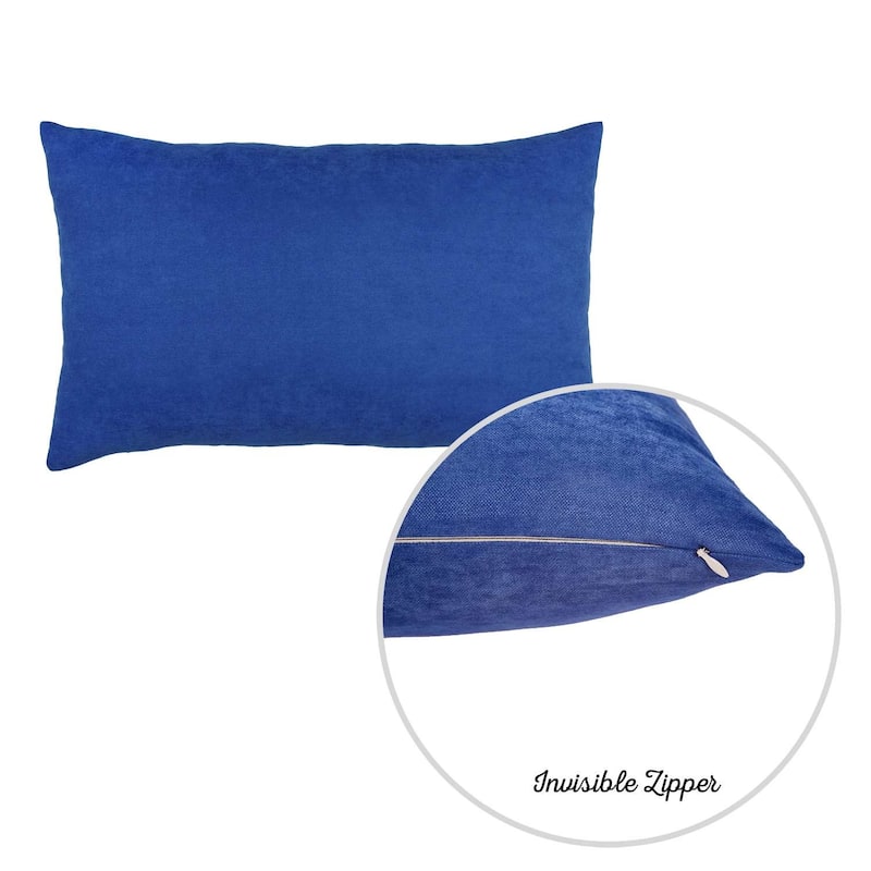 Set of 2 White Modern Lumbar Throw Pillows