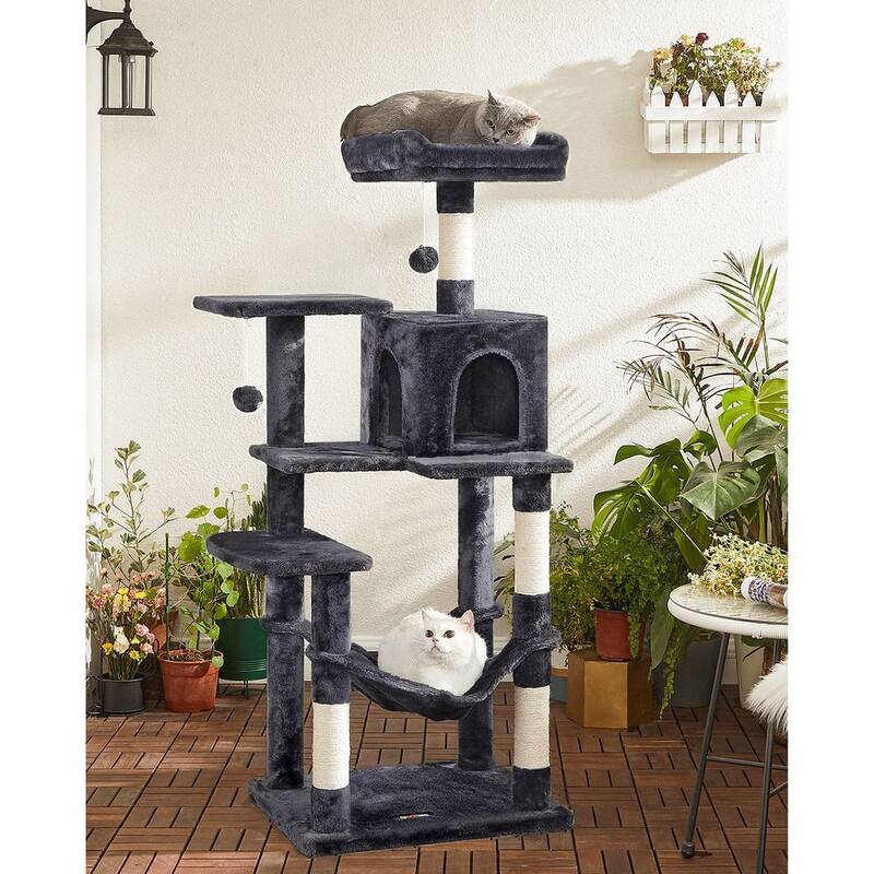 Plush Multi-Level Cat Tree with Sisal-Covered Scratching Posts and Cozy Hideouts for Indoor Cats