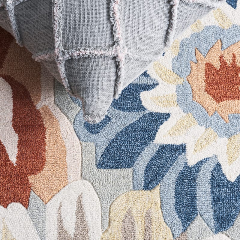 SAFAVIEH Handmade Jardin Androula Floral Wool Rug