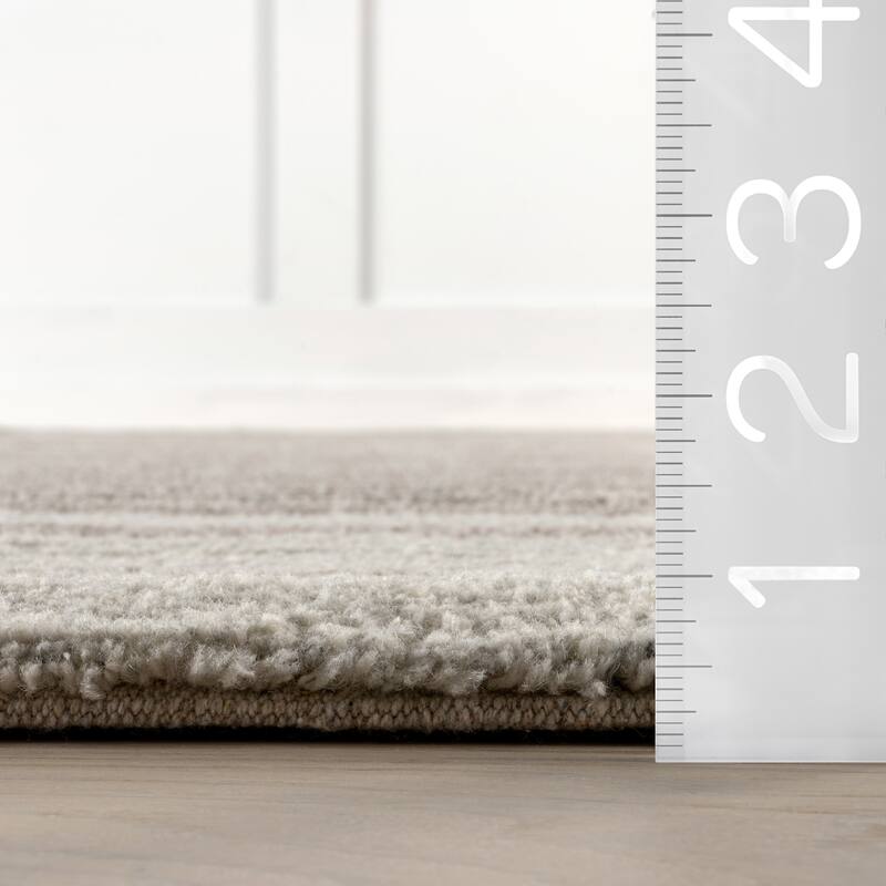 Villa Southwestern Wool Blend Area Rug
