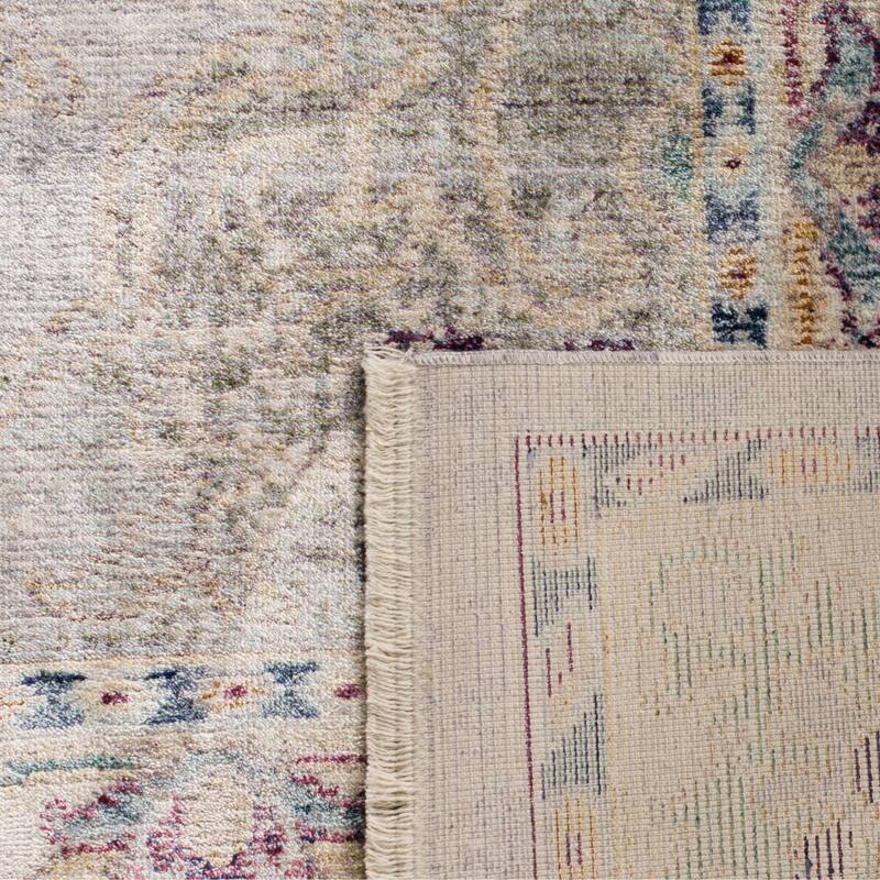 SAFAVIEH Illusion Salma Vintage Boho Oriental Viscose Rug with Fringe