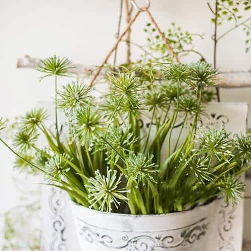 Rusticreach Snowflake Grass With Iron Hanging Planter Set Green White Overstock 20822047