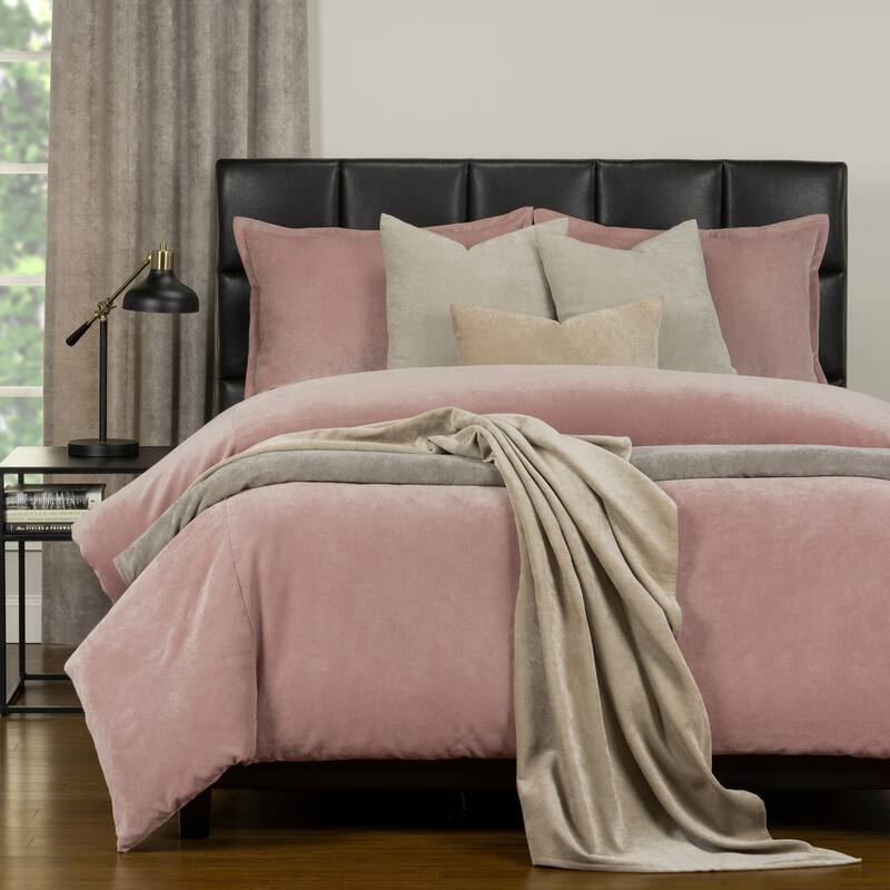 Mixology Padma 7 Piece Duvet Cover and Insert Set