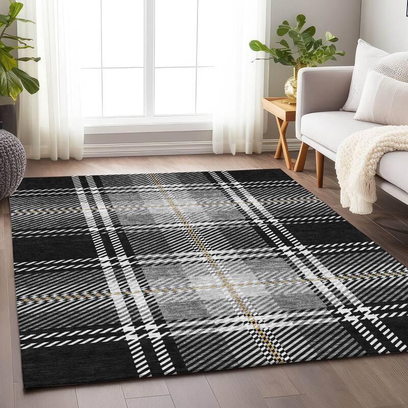 Machine Washable Indoor/ Outdoor Chantille Plaid Cozy Rug