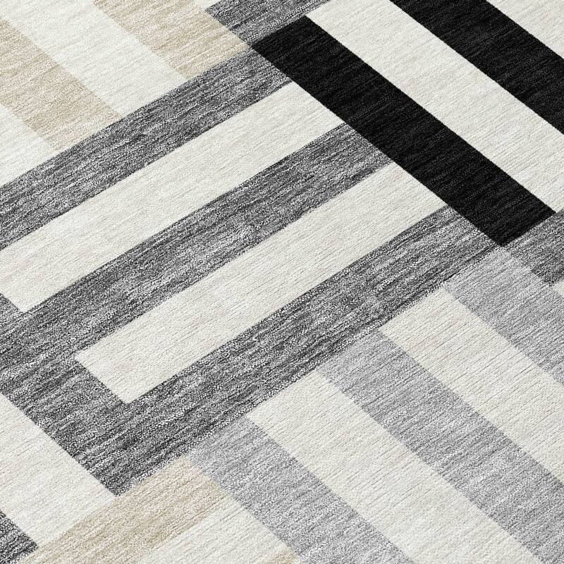 Machine Washable Indoor/ Outdoor Modern Hatch Chantille Rug