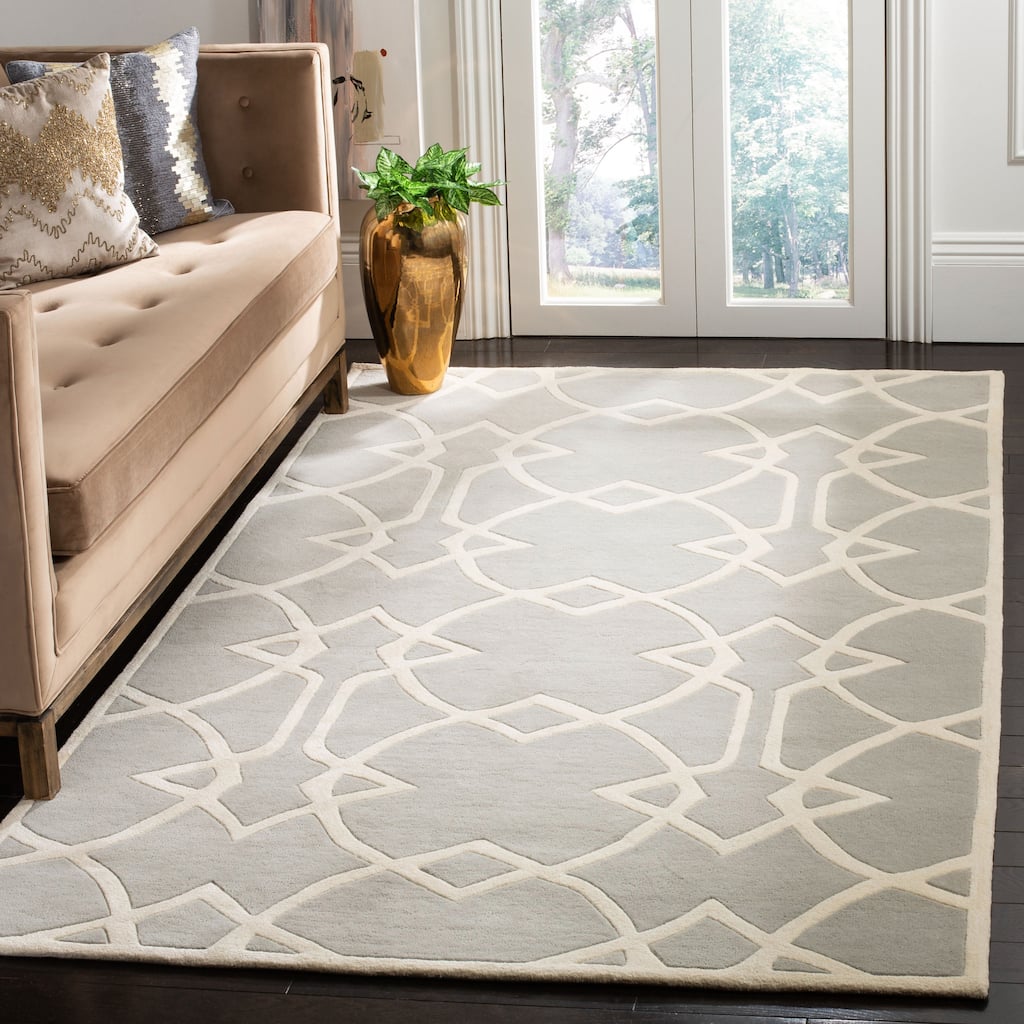 SAFAVIEH Handmade Capri Henriqueta Modern Wool Rug