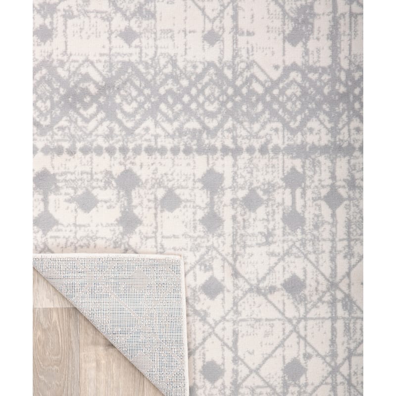 The Curated Nomad Midtown Trellis Geometric Bohemian Rug