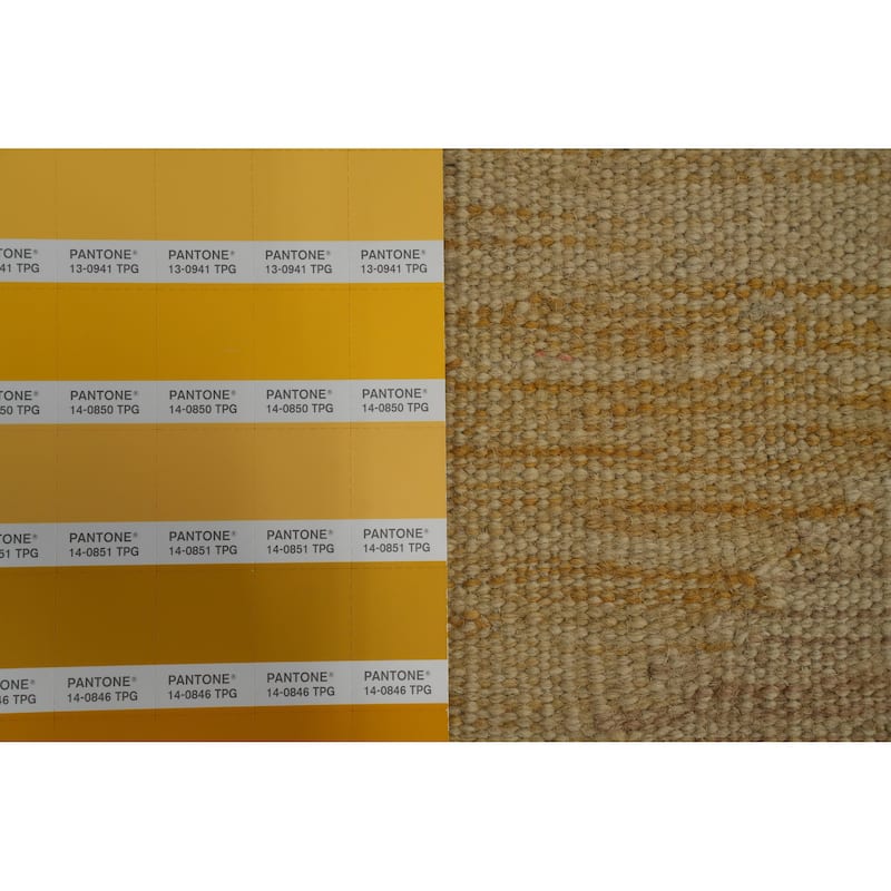 Hand Woven Southwestern Wool Yellow Geometric Area Rug - 8' 9'' X 6' 1''