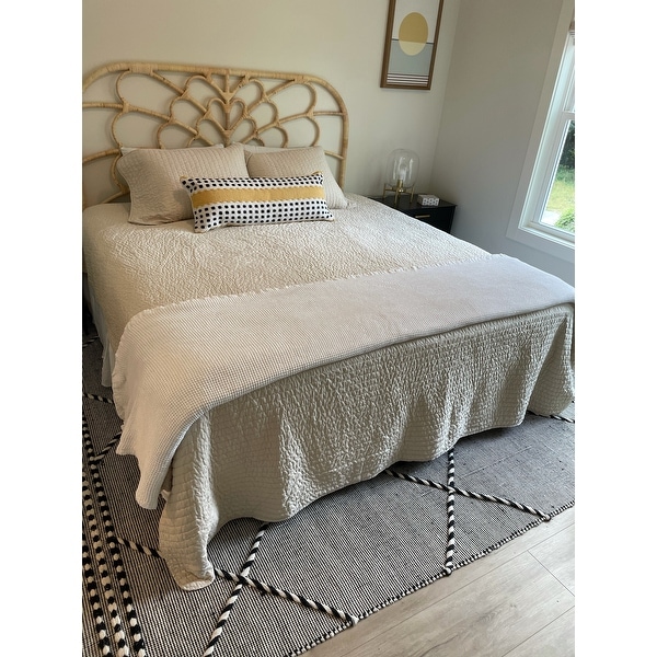 Full/Queen White Brielle Home Darren 100% Cotton Waffle Weave Thermal Blanket 