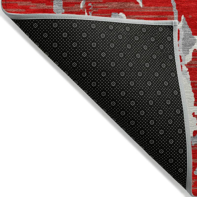 Machine Washable Indoor/ Outdoor Abstract Camo Chantille Rug
