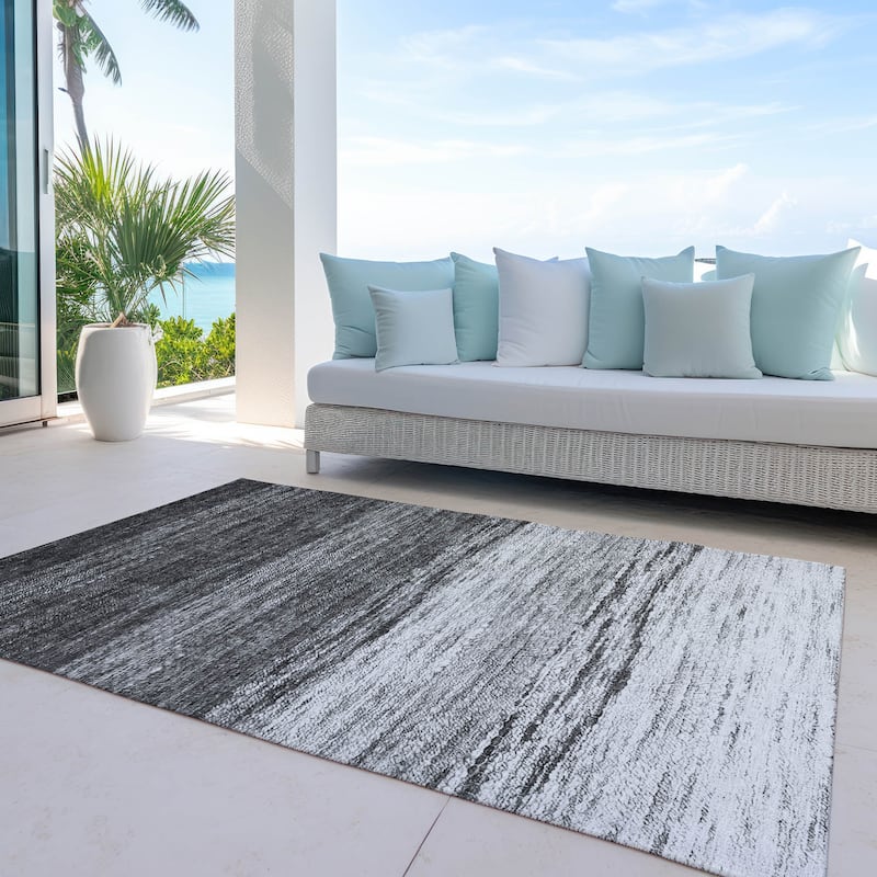 Machine Washable Indoor/ Outdoor Chantille Solid Ombre Rug - Gray - 10' x 14'