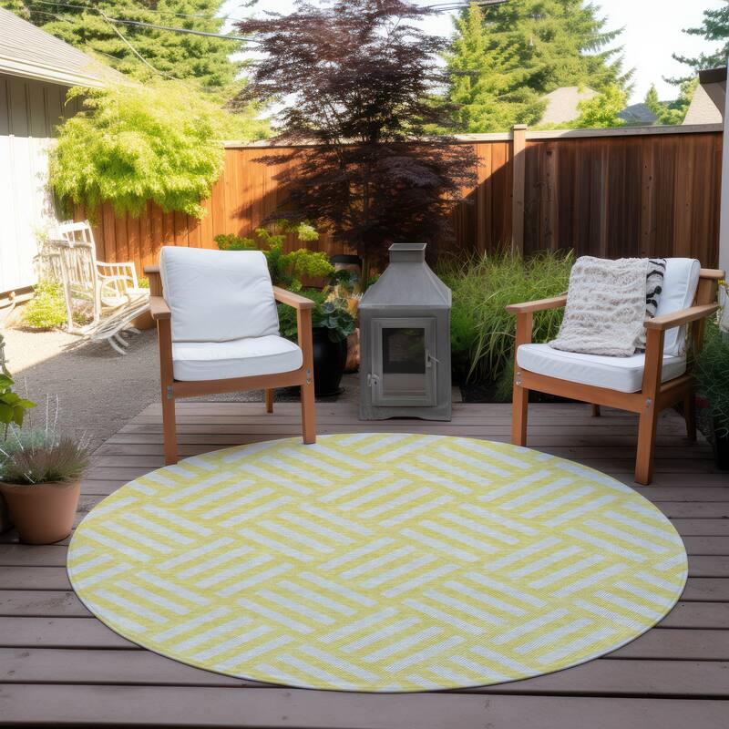 Machine Washable Indoor/ Outdoor Chantille Geo Contemporary Rug