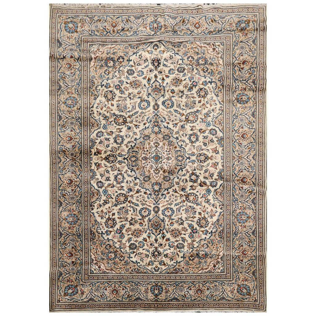 Hand Knotted Nain Ivory,Tan Wool Traditional Oriental Area Rug (8x10) - 6' 9'' x 9' 7''